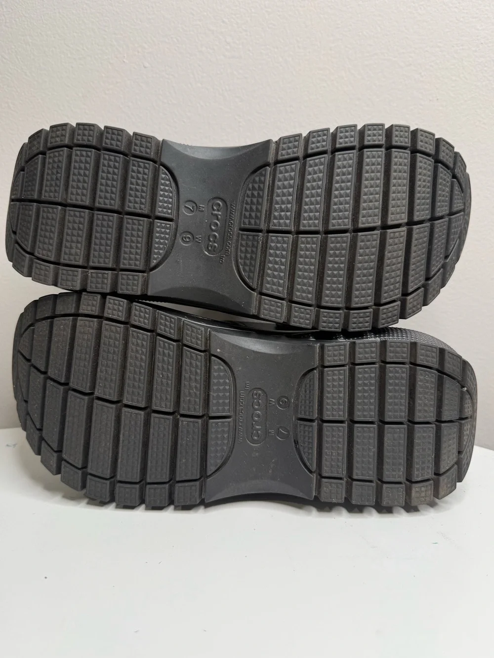 Crocs Classic Mega Crush Sandal Unisex Thick Chunky Soled Sandals Black 9